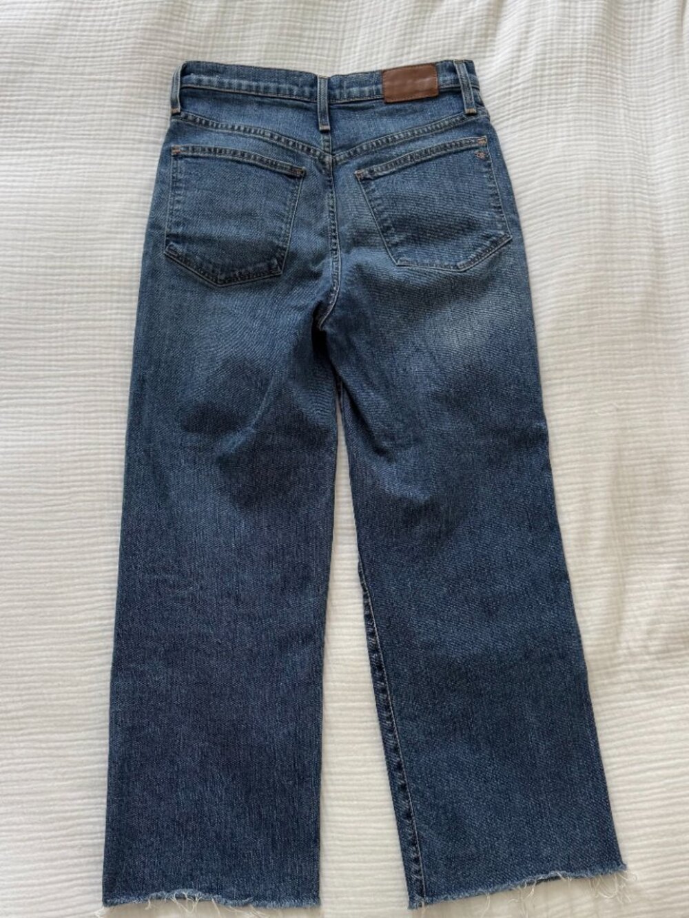 Madewell Slim Wide Leg Crop Jeans (26) - Medium Wash - Picture 4 of 6